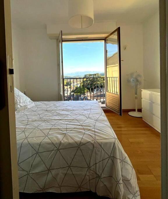 Pau Centre Vue Sur Les Pyrenees Pour 2 Nuits Au Minimum公寓 外观 照片